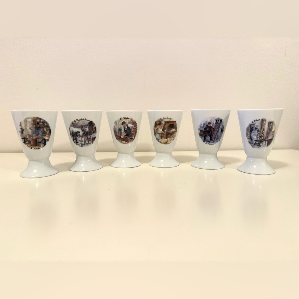 Set of six porcelain mazagrans by Bareuther Co. – Old Paris trades.